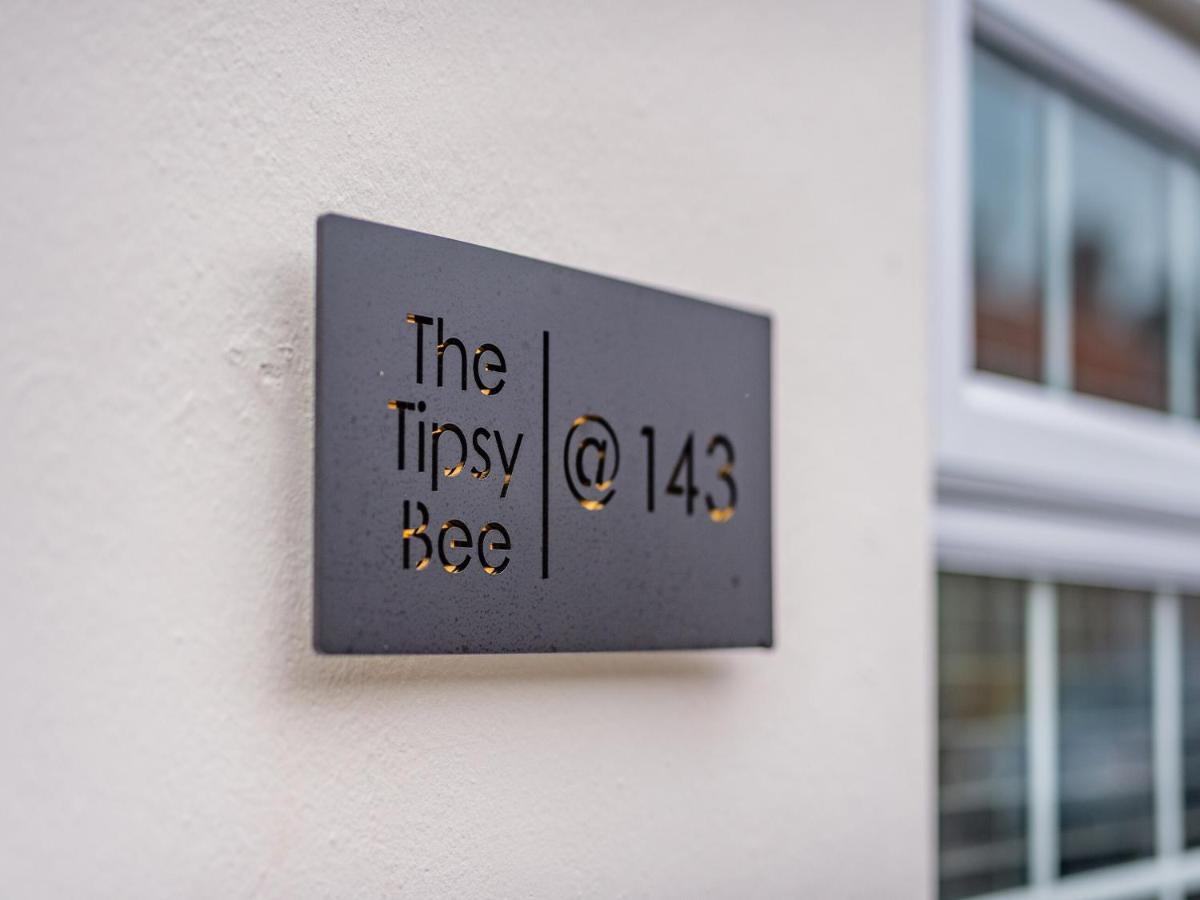 The Tipsy Bee At 143, Villa Guisborough Exterior photo